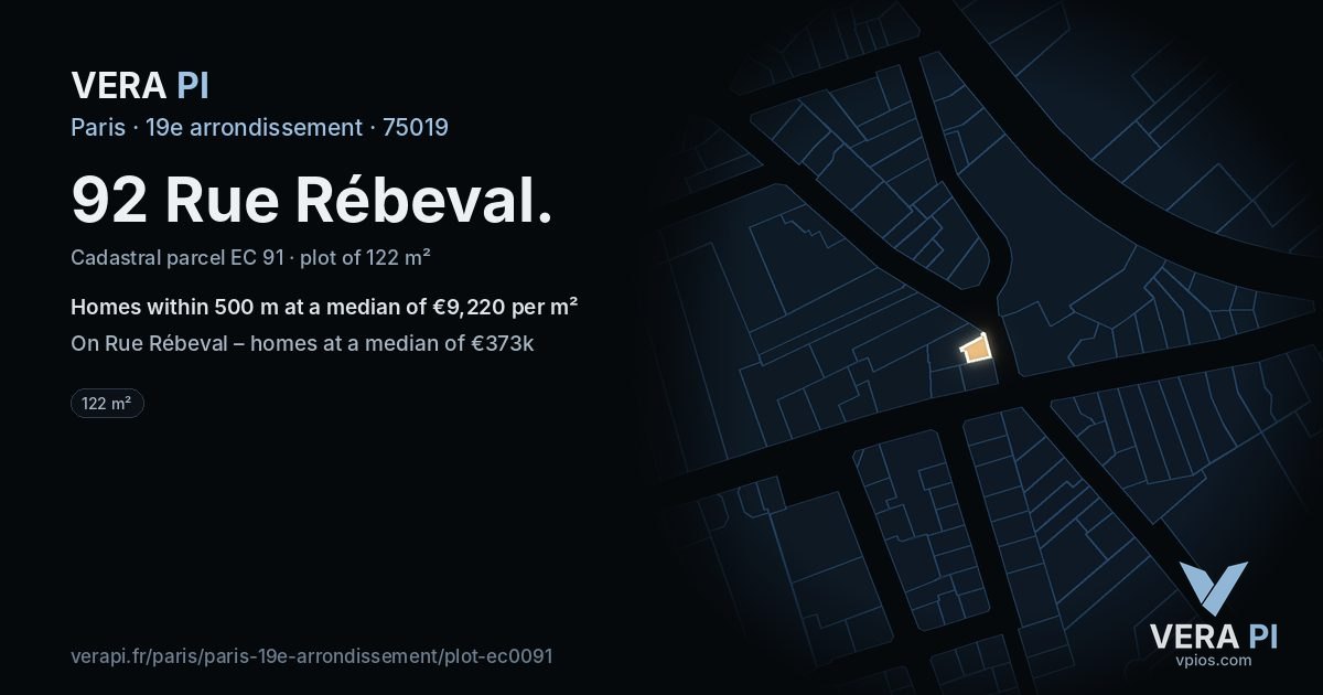 92 Rue Rébeval, 19e arrondissement at night – the plot lit, the parcels around coloured by the prices near them
