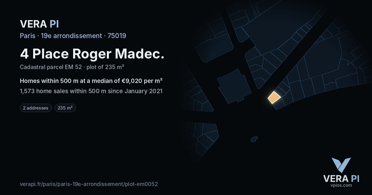 4 Place Roger Madec, 19e arrondissement at night – the plot lit, the parcels around coloured by the prices near them