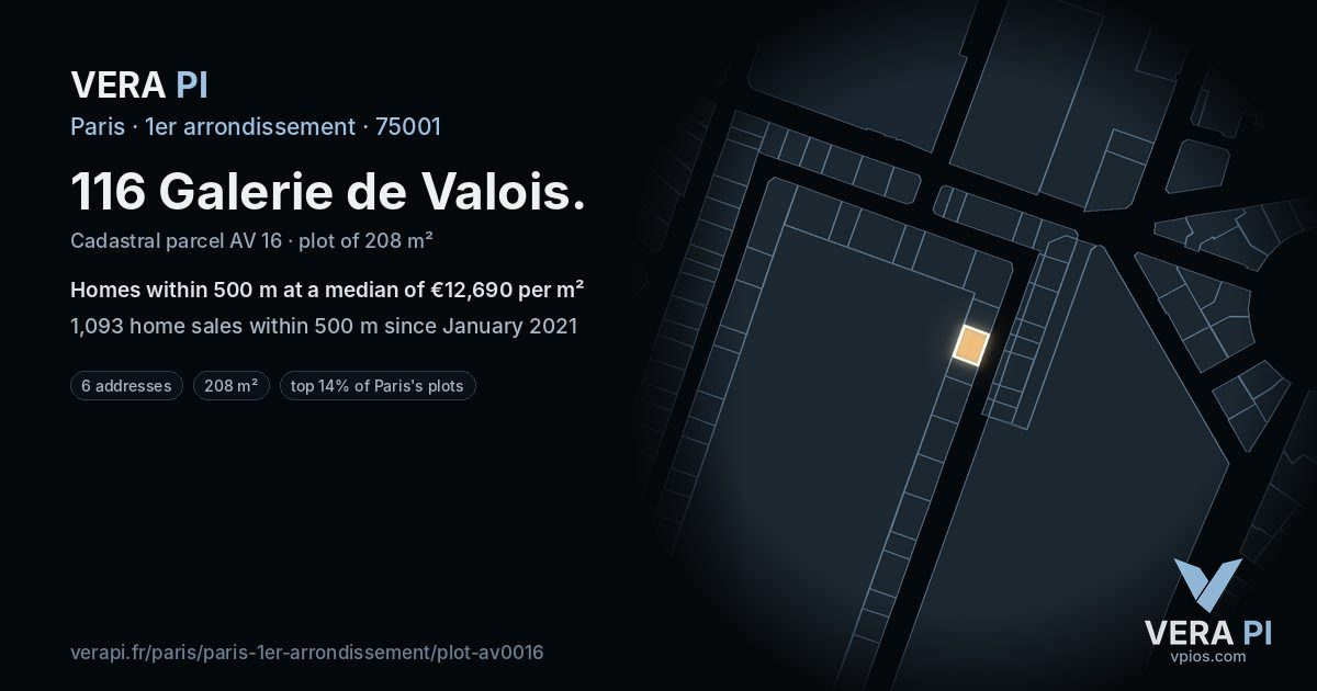 116 Galerie de Valois, 1er arrondissement at night – the plot lit, the parcels around coloured by the prices near them
