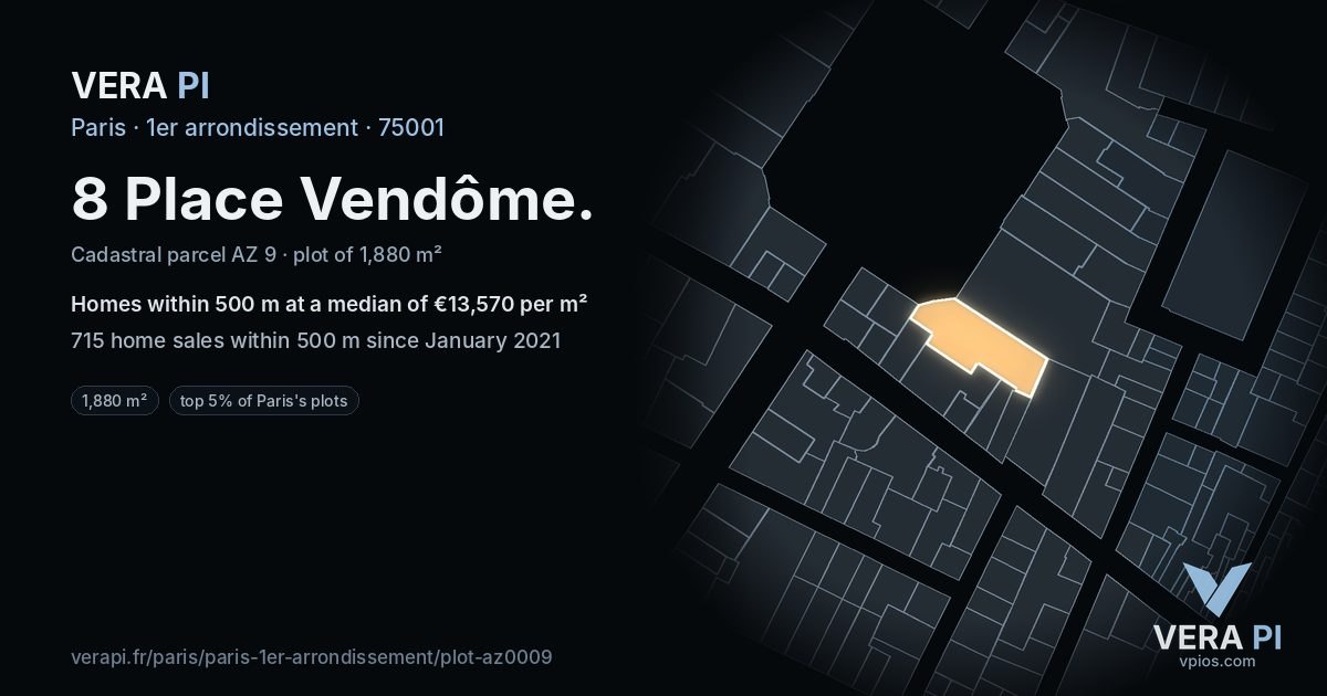8 Place Vendôme, 1er arrondissement at night – the plot lit, the parcels around coloured by the prices near them