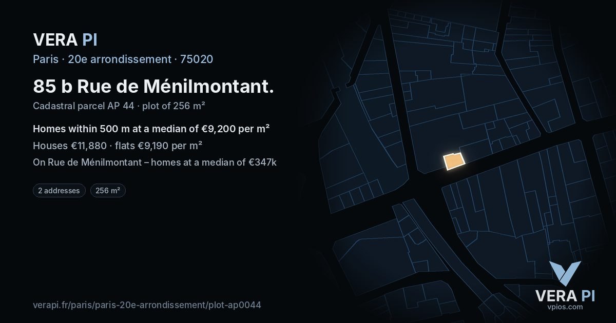 85 b Rue de Ménilmontant, 20e arrondissement at night – the plot lit, the parcels around coloured by the prices near them