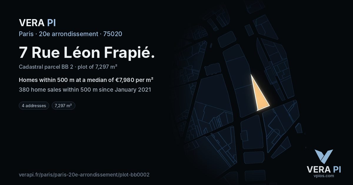 7 Rue Léon Frapié, 20e arrondissement at night – the plot lit, the parcels around coloured by the prices near them