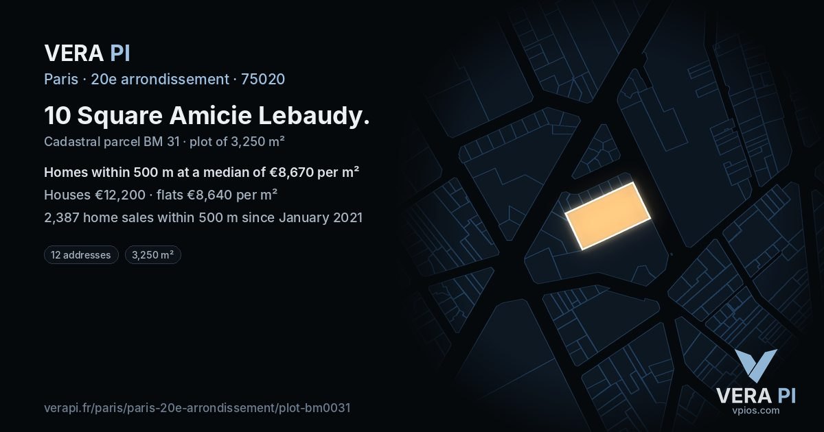 10 Square Amicie Lebaudy, 20e arrondissement at night – the plot lit, the parcels around coloured by the prices near them