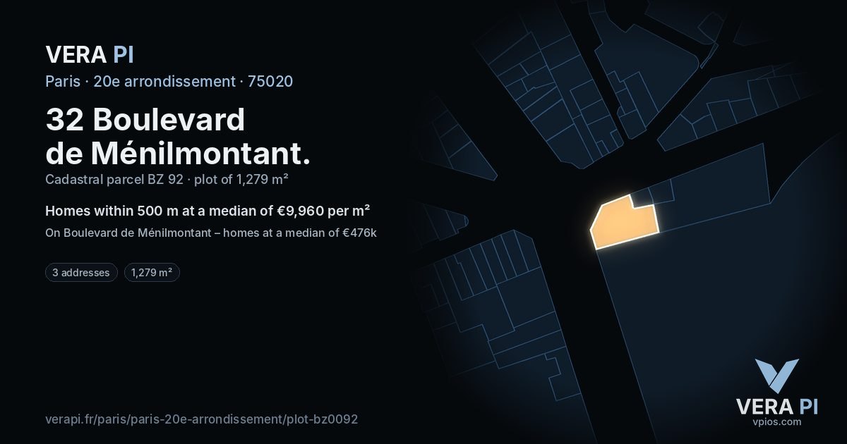 32 Boulevard de Ménilmontant, 20e arrondissement at night – the plot lit, the parcels around coloured by the prices near them
