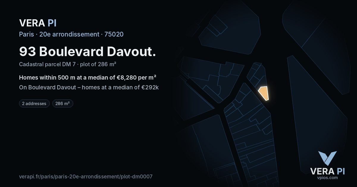 93 Boulevard Davout, 20e arrondissement at night – the plot lit, the parcels around coloured by the prices near them