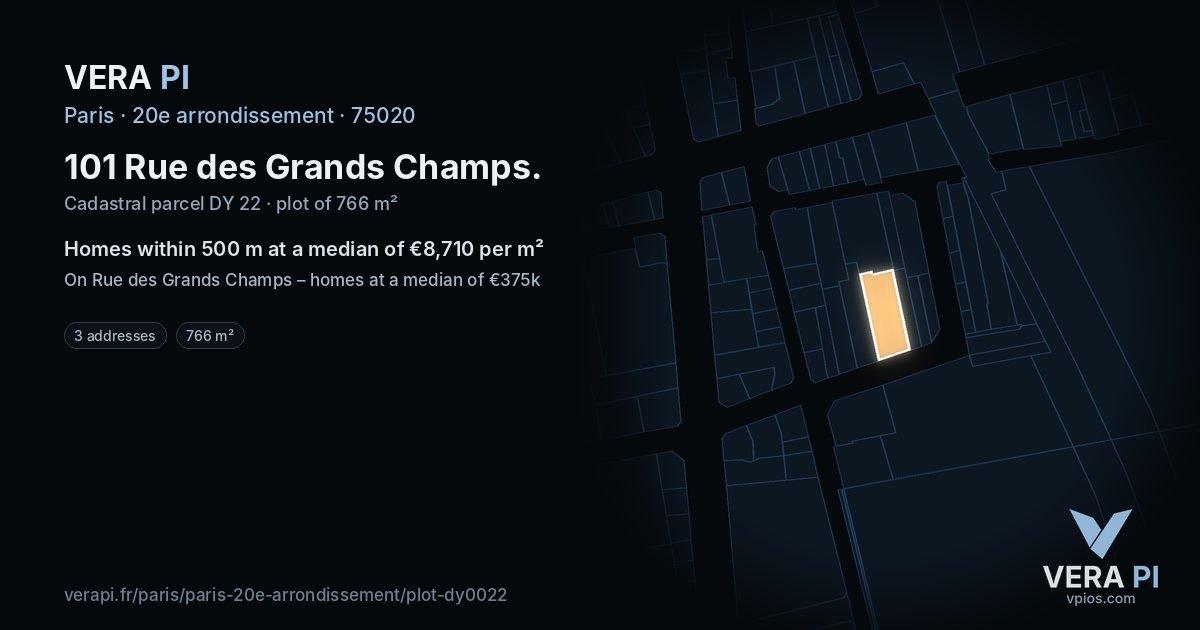 101 Rue des Grands Champs, 20e arrondissement at night – the plot lit, the parcels around coloured by the prices near them