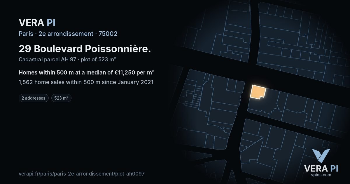 29 Boulevard Poissonnière, 2e arrondissement at night – the plot lit, the parcels around coloured by the prices near them