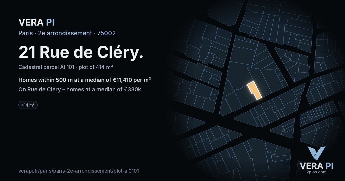 21 Rue de Cléry, 2e arrondissement at night – the plot lit, the parcels around coloured by the prices near them