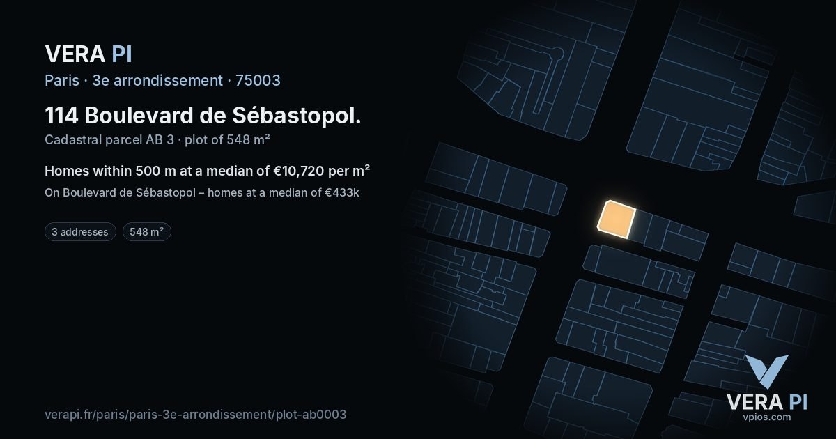 114 Boulevard de Sébastopol, 3e arrondissement at night – the plot lit, the parcels around coloured by the prices near them