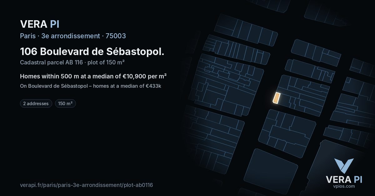 106 Boulevard de Sébastopol, 3e arrondissement at night – the plot lit, the parcels around coloured by the prices near them