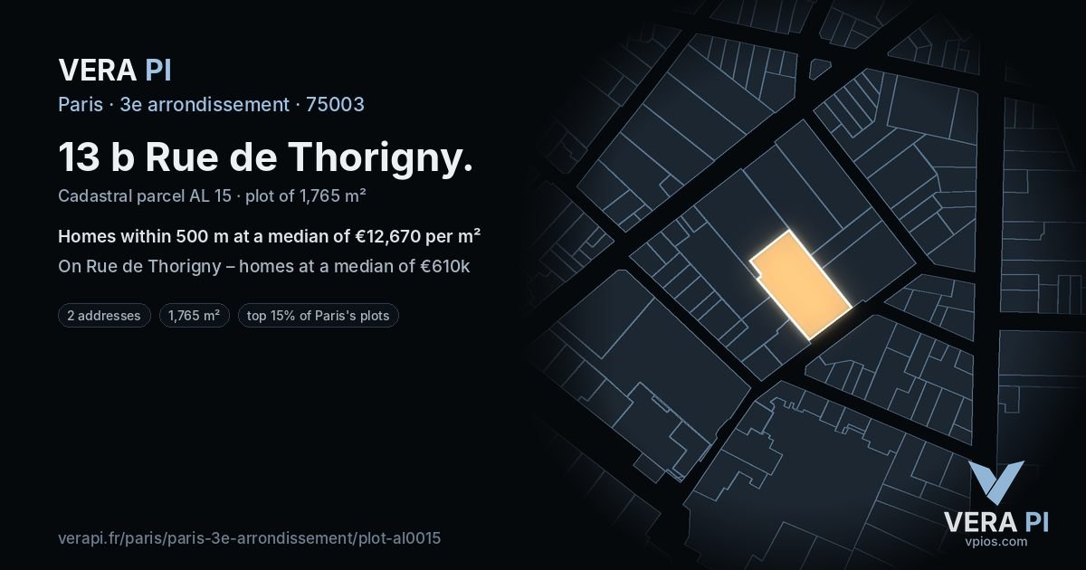 13 b Rue de Thorigny, 3e arrondissement at night – the plot lit, the parcels around coloured by the prices near them