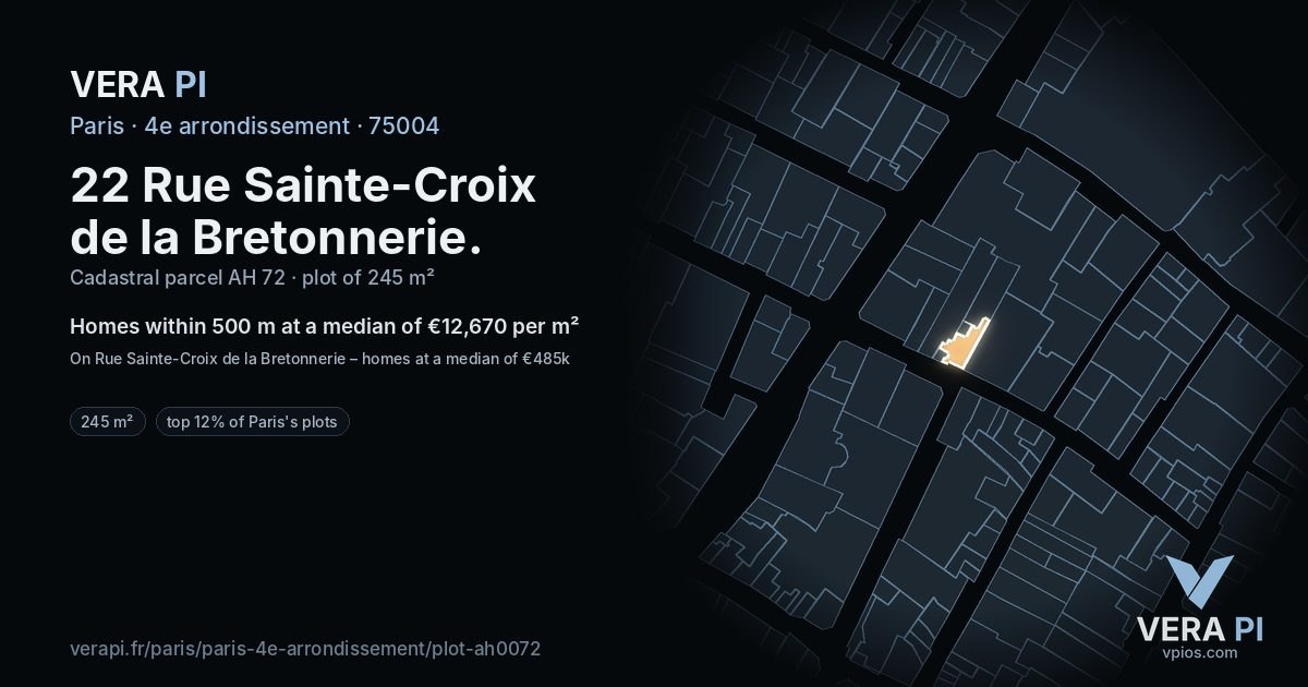 22 Rue Sainte-Croix de la Bretonnerie, 4e arrondissement at night – the plot lit, the parcels around coloured by the prices near them