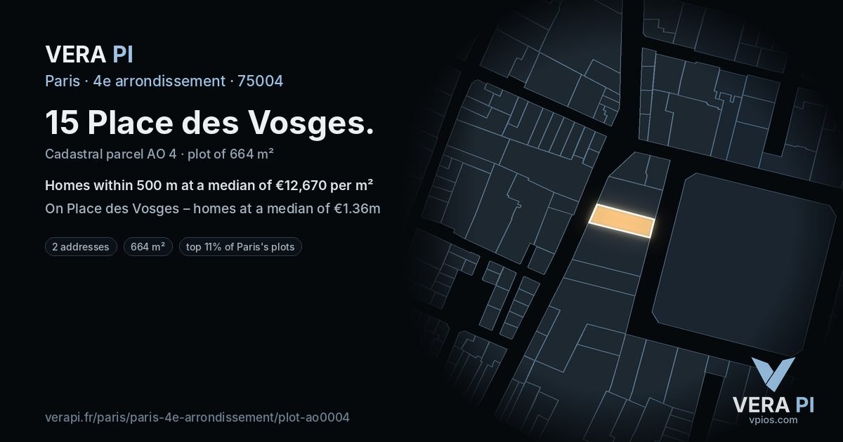 15 Place des Vosges, 4e arrondissement at night – the plot lit, the parcels around coloured by the prices near them