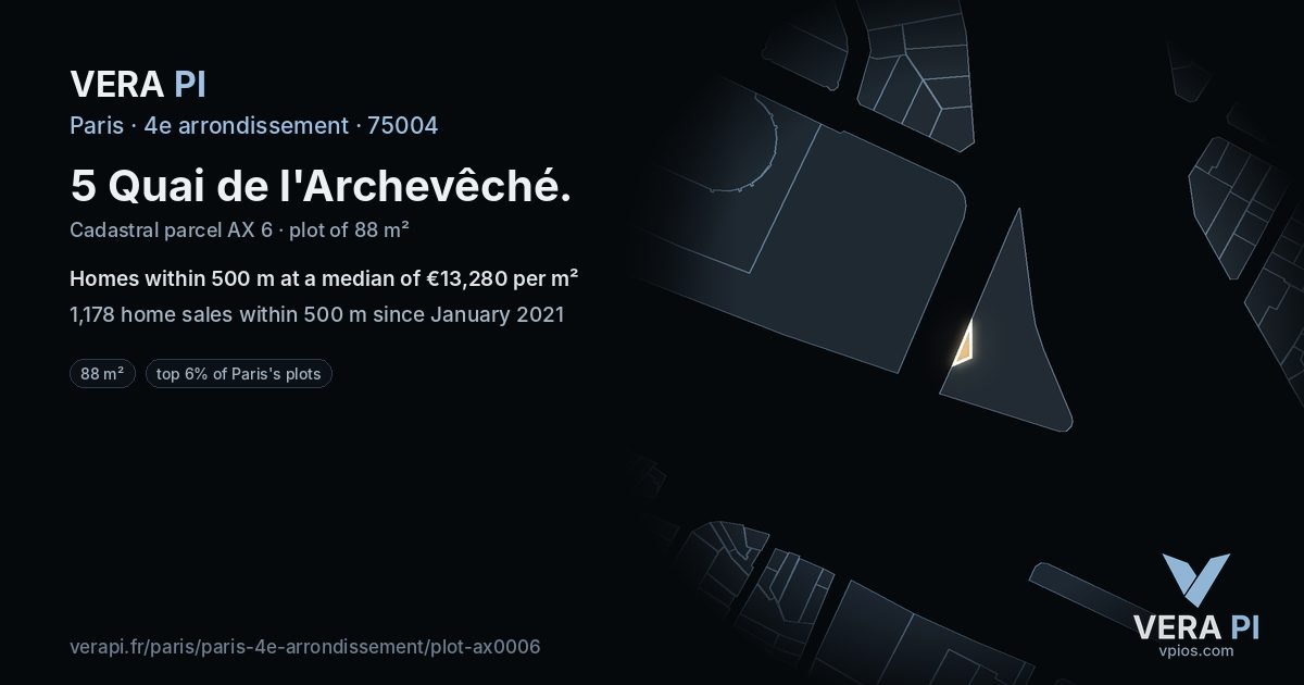 5 Quai de l'Archevêché, 4e arrondissement at night – the plot lit, the parcels around coloured by the prices near them