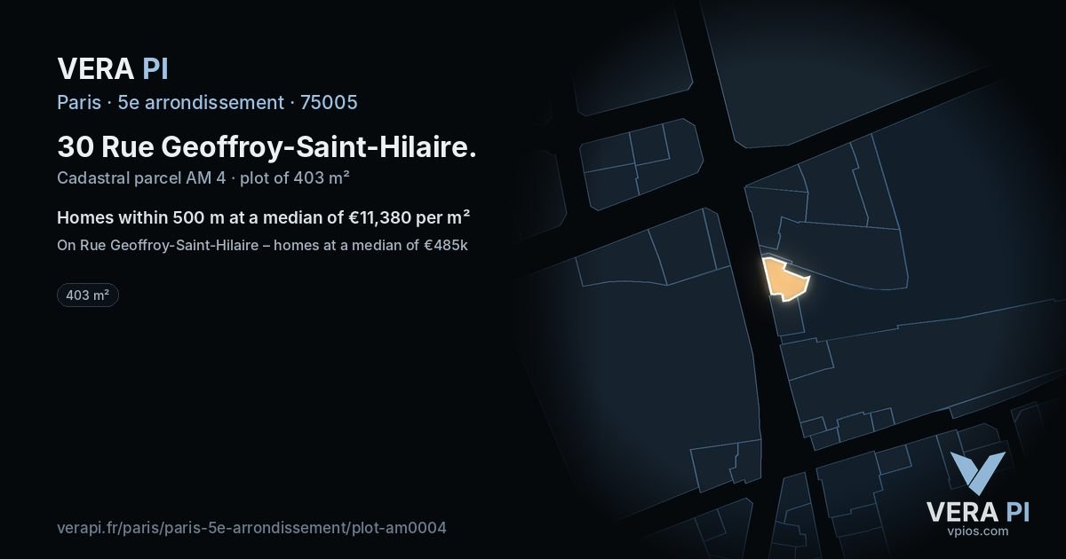 30 Rue Geoffroy-Saint-Hilaire, 5e arrondissement at night – the plot lit, the parcels around coloured by the prices near them