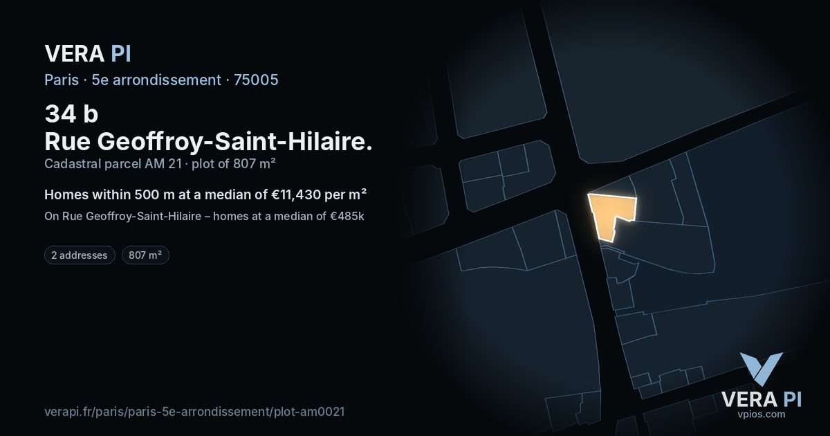 34 b Rue Geoffroy-Saint-Hilaire, 5e arrondissement at night – the plot lit, the parcels around coloured by the prices near them