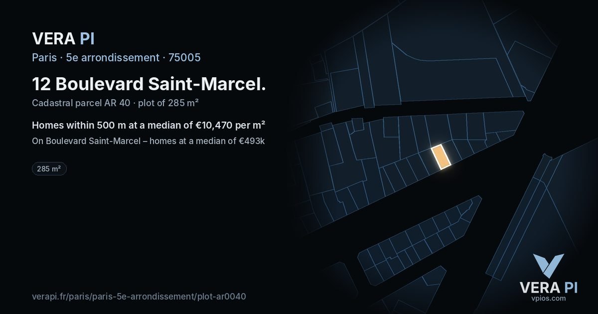 12 Boulevard Saint-Marcel, 5e arrondissement at night – the plot lit, the parcels around coloured by the prices near them
