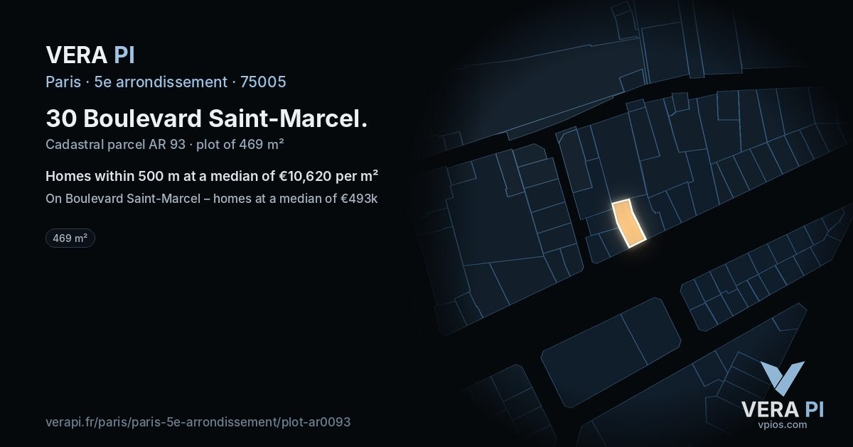 30 Boulevard Saint-Marcel, 5e arrondissement at night – the plot lit, the parcels around coloured by the prices near them