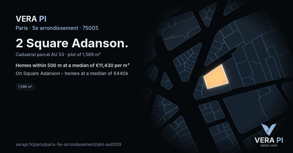 2 Square Adanson, 5e arrondissement at night – the plot lit, the parcels around coloured by the prices near them