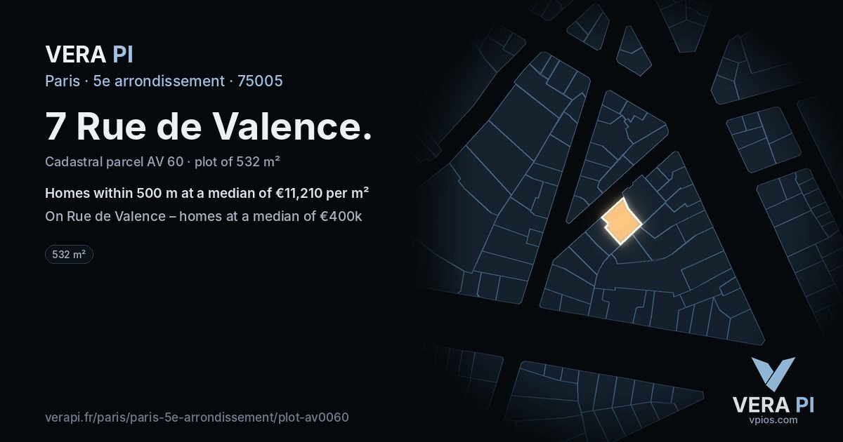 7 Rue de Valence, 5e arrondissement at night – the plot lit, the parcels around coloured by the prices near them