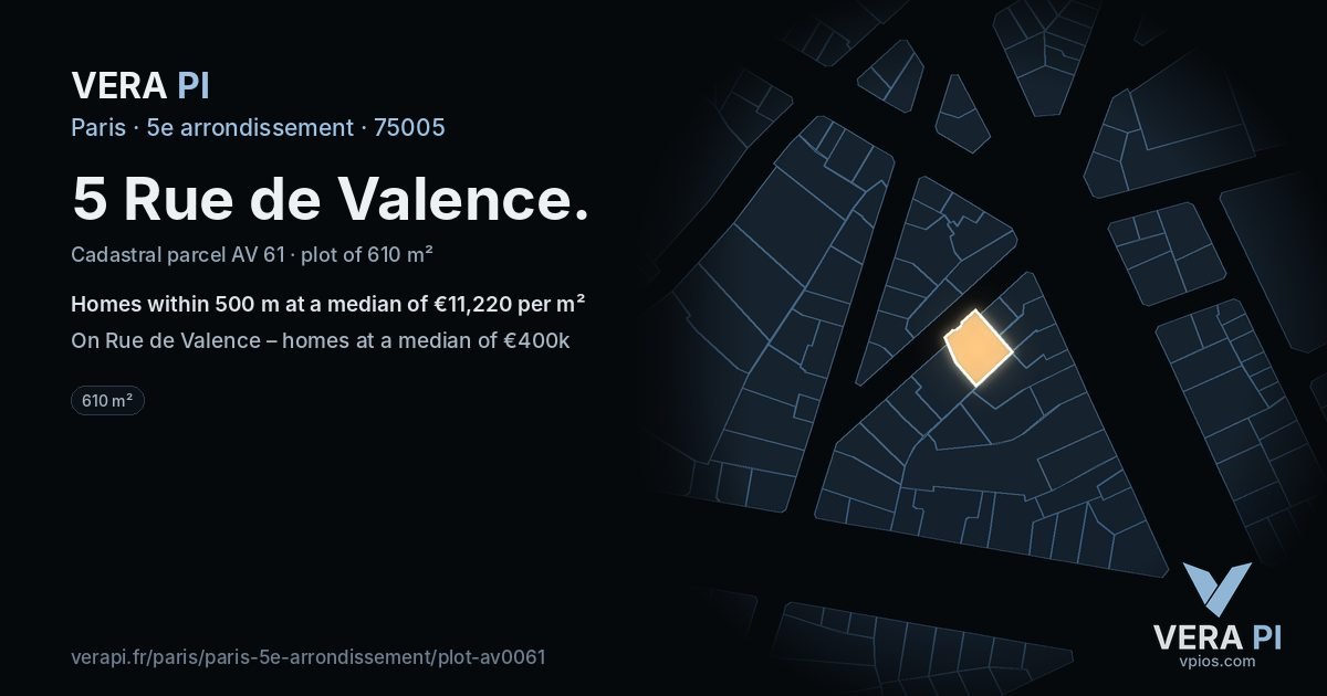 5 Rue de Valence, 5e arrondissement at night – the plot lit, the parcels around coloured by the prices near them