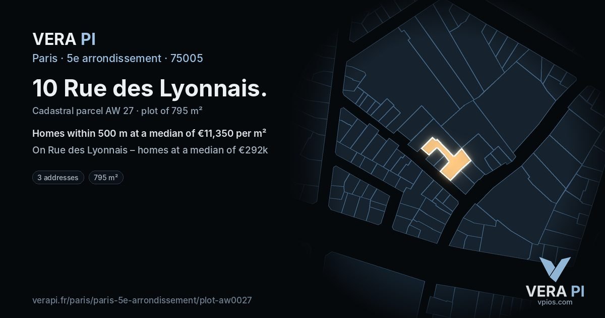 10 Rue des Lyonnais, 5e arrondissement at night – the plot lit, the parcels around coloured by the prices near them