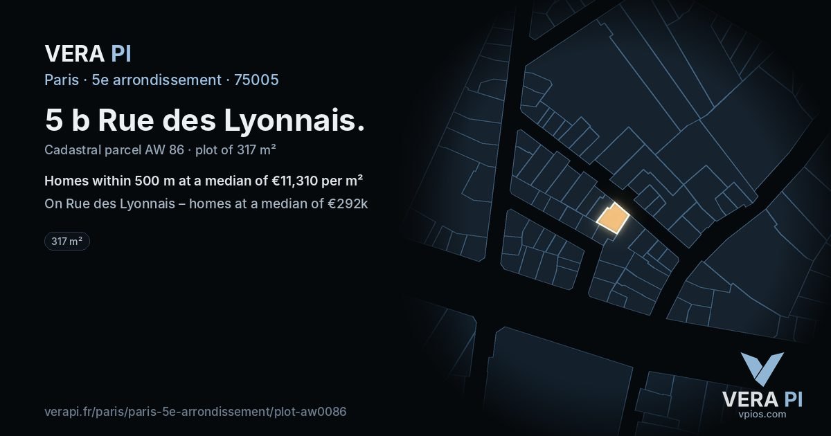 5 b Rue des Lyonnais, 5e arrondissement at night – the plot lit, the parcels around coloured by the prices near them