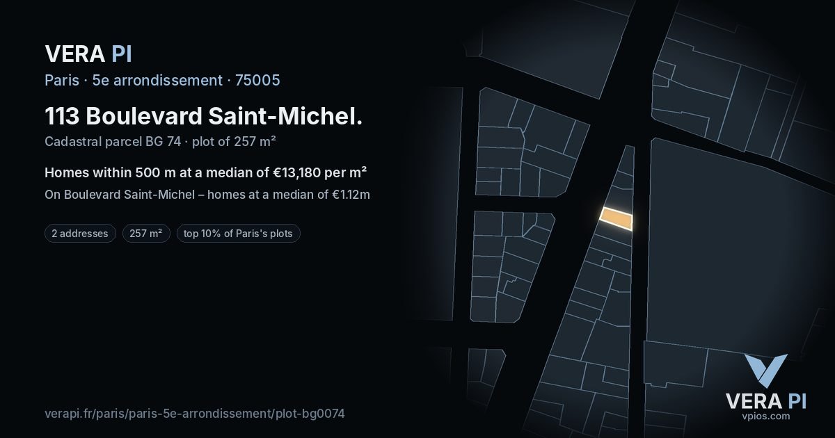 113 Boulevard Saint-Michel, 5e arrondissement at night – the plot lit, the parcels around coloured by the prices near them