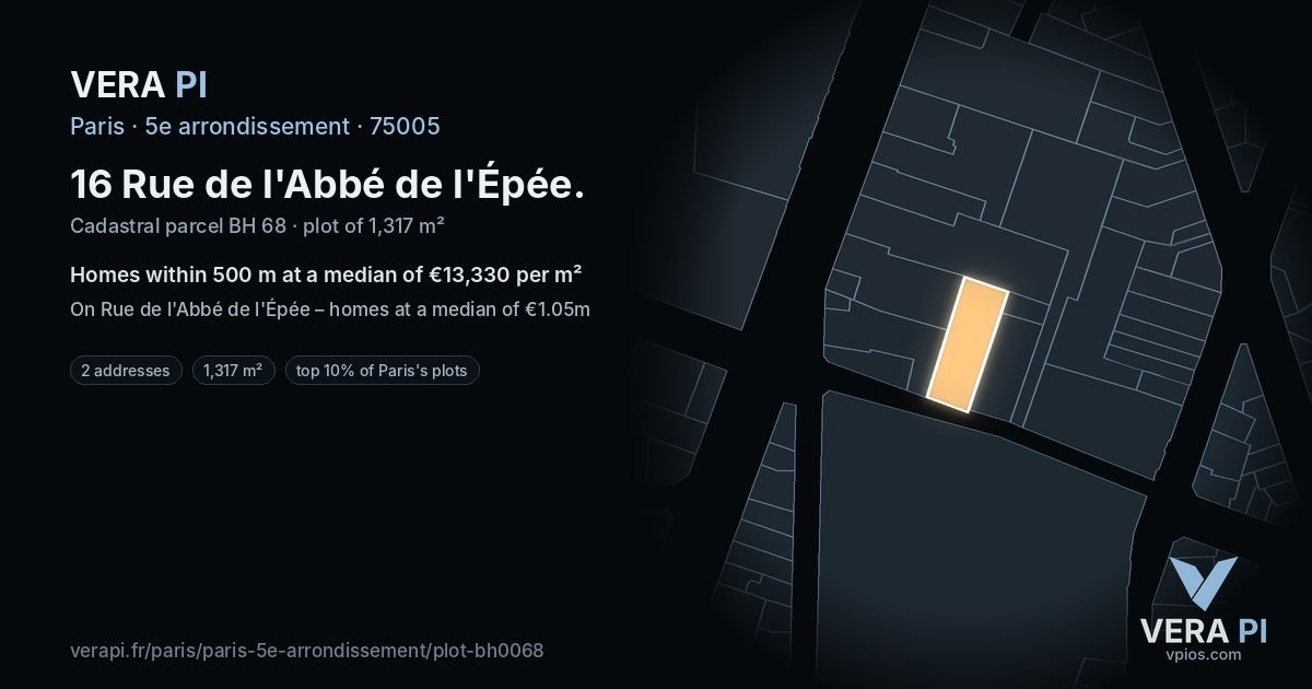 16 Rue de l'Abbé de l'Épée, 5e arrondissement at night – the plot lit, the parcels around coloured by the prices near them