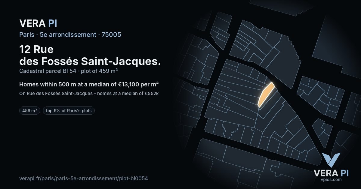 12 Rue des Fossés Saint-Jacques, 5e arrondissement at night – the plot lit, the parcels around coloured by the prices near them