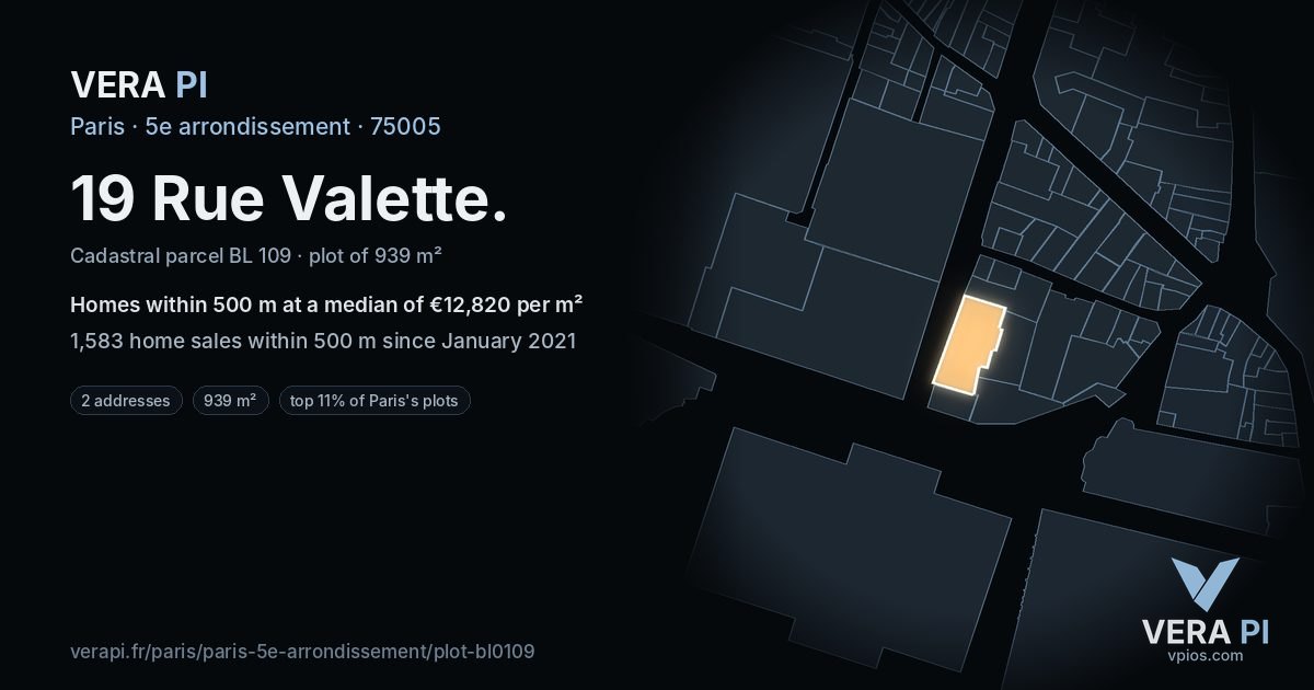 19 Rue Valette, 5e arrondissement at night – the plot lit, the parcels around coloured by the prices near them