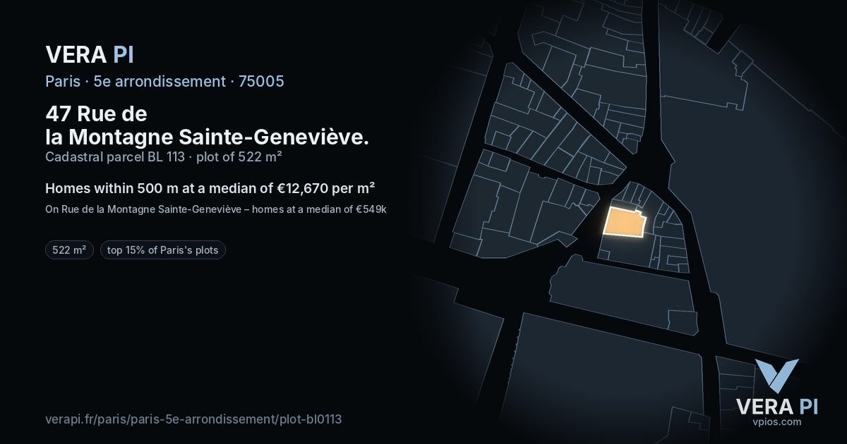 47 Rue de la Montagne Sainte-Geneviève, 5e arrondissement at night – the plot lit, the parcels around coloured by the prices near them
