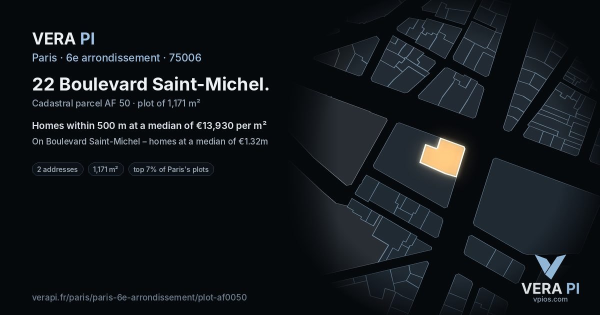 22 Boulevard Saint-Michel, 6e arrondissement at night – the plot lit, the parcels around coloured by the prices near them