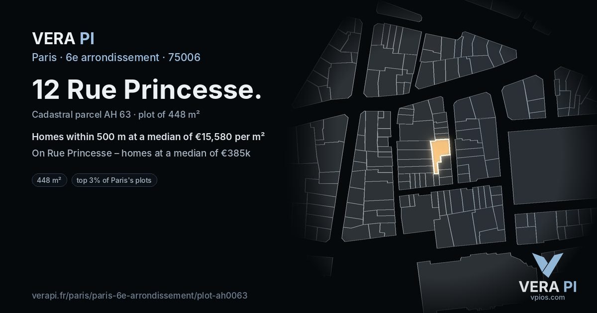 12 Rue Princesse, 6e arrondissement at night – the plot lit, the parcels around coloured by the prices near them