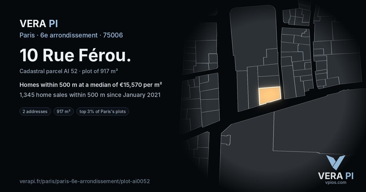 10 Rue Férou, 6e arrondissement at night – the plot lit, the parcels around coloured by the prices near them