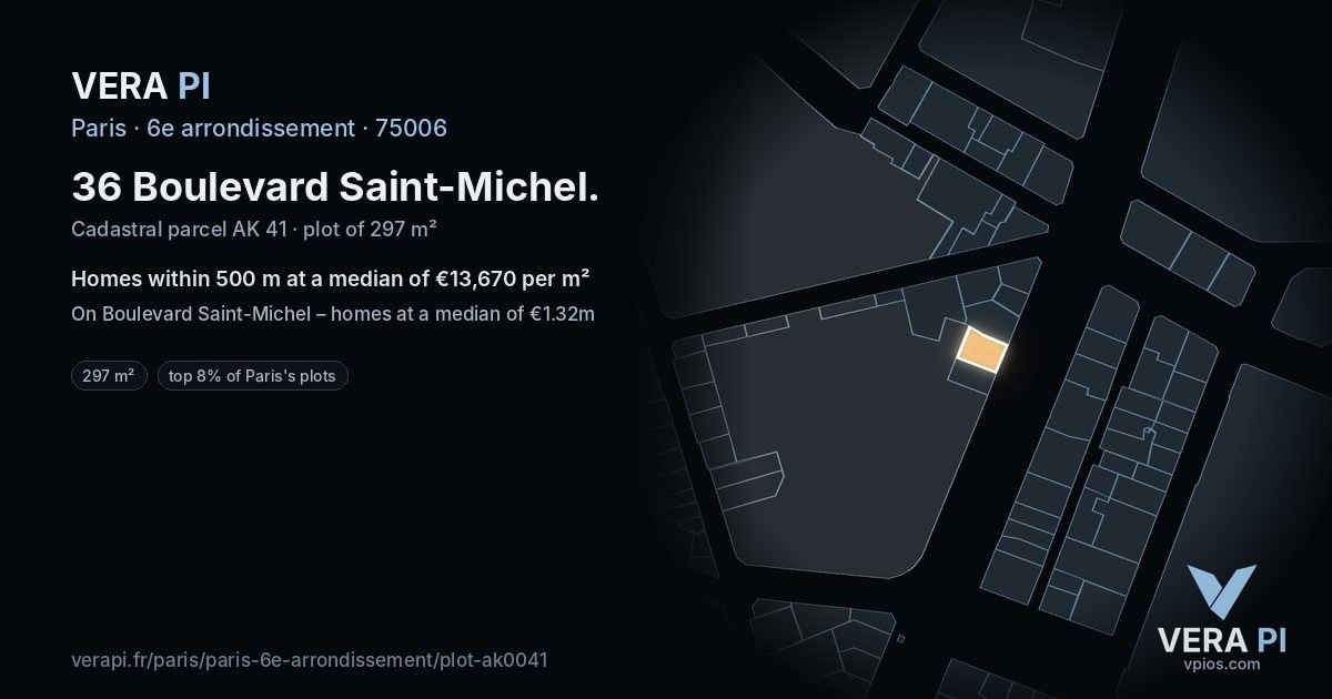 36 Boulevard Saint-Michel, 6e arrondissement at night – the plot lit, the parcels around coloured by the prices near them