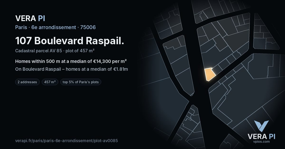 107 Boulevard Raspail, 6e arrondissement at night – the plot lit, the parcels around coloured by the prices near them