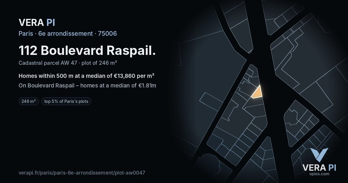 112 Boulevard Raspail, 6e arrondissement at night – the plot lit, the parcels around coloured by the prices near them