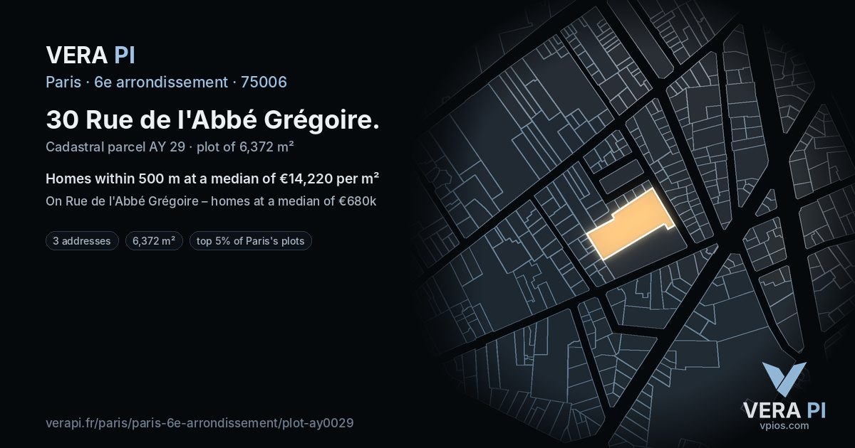 30 Rue de l'Abbé Grégoire, 6e arrondissement at night – the plot lit, the parcels around coloured by the prices near them
