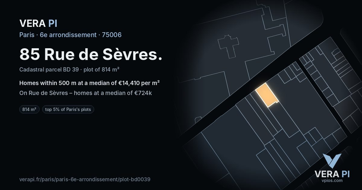 85 Rue de Sèvres, 6e arrondissement at night – the plot lit, the parcels around coloured by the prices near them