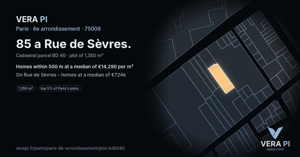 85 a Rue de Sèvres, 6e arrondissement at night – the plot lit, the parcels around coloured by the prices near them