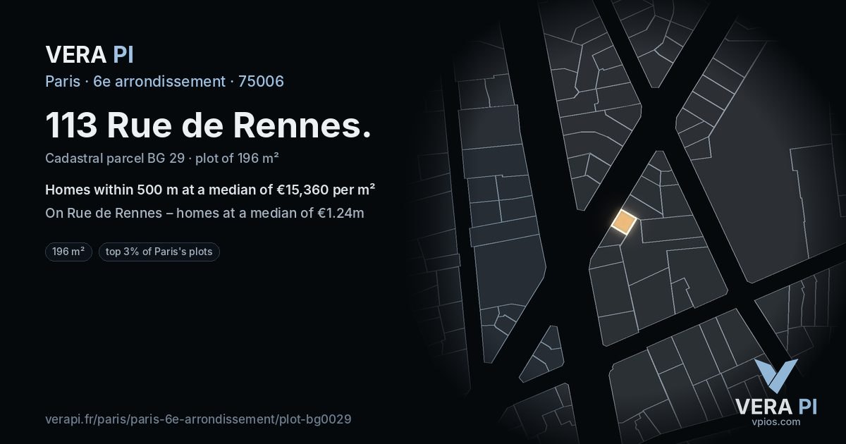 113 Rue de Rennes, 6e arrondissement at night – the plot lit, the parcels around coloured by the prices near them
