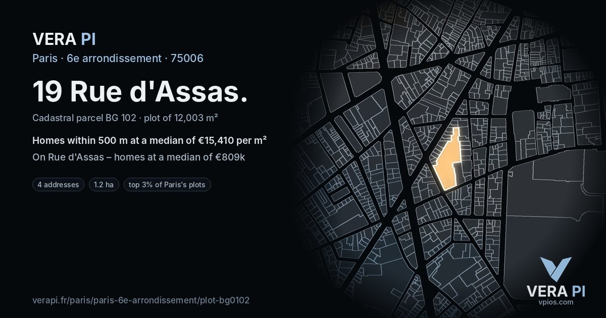 19 Rue d'Assas, 6e arrondissement at night – the plot lit, the parcels around coloured by the prices near them