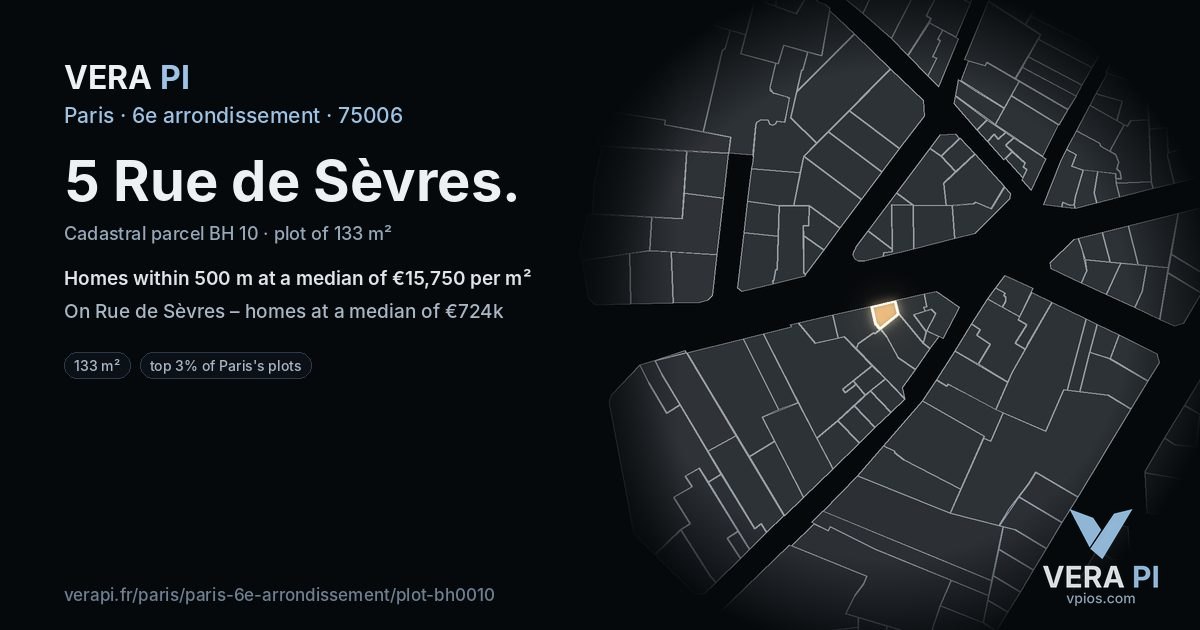 5 Rue de Sèvres, 6e arrondissement at night – the plot lit, the parcels around coloured by the prices near them