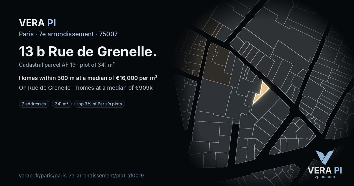 13 b Rue de Grenelle, 7e arrondissement at night – the plot lit, the parcels around coloured by the prices near them