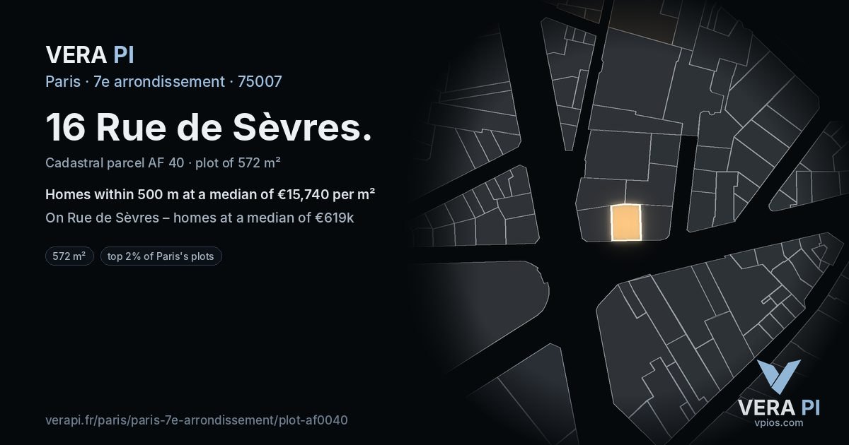 16 Rue de Sèvres, 7e arrondissement at night – the plot lit, the parcels around coloured by the prices near them