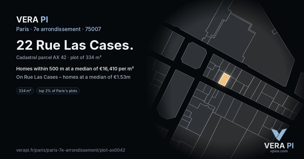 22 Rue Las Cases, 7e arrondissement at night – the plot lit, the parcels around coloured by the prices near them