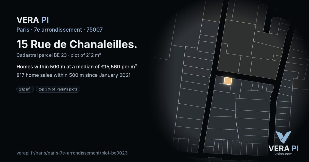 15 Rue de Chanaleilles, 7e arrondissement at night – the plot lit, the parcels around coloured by the prices near them