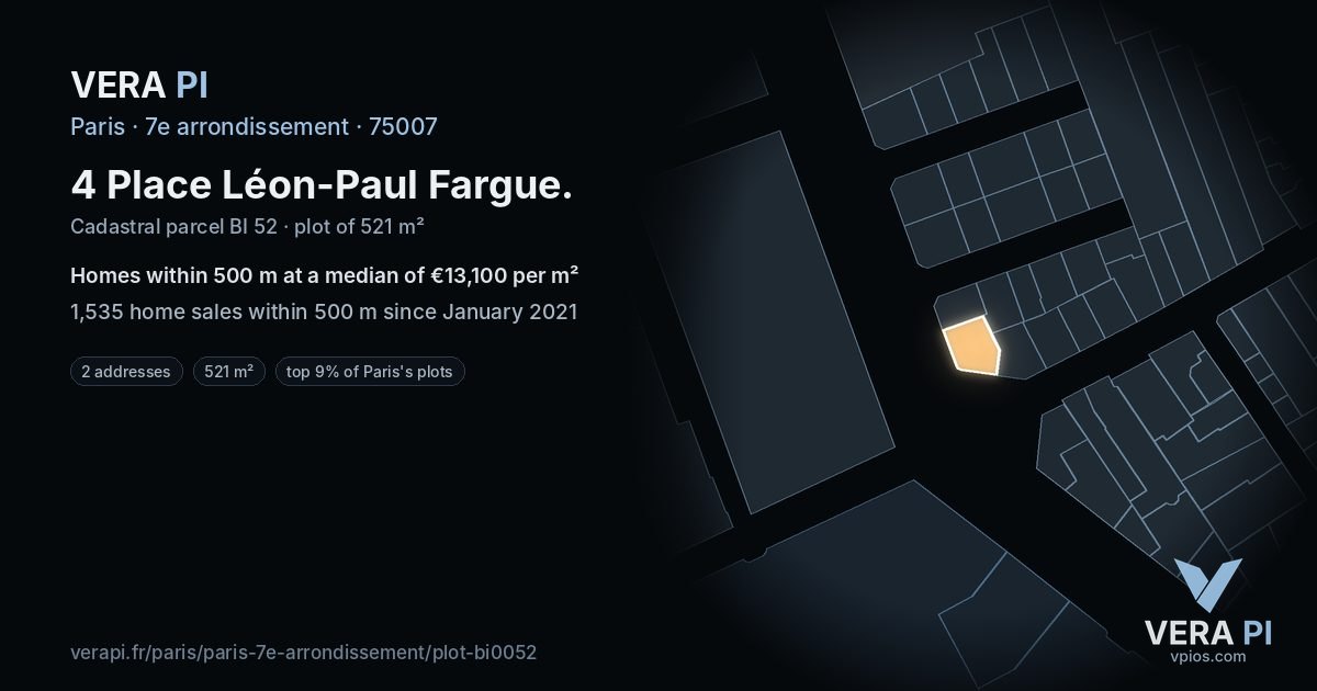 4 Place Léon-Paul Fargue, 7e arrondissement at night – the plot lit, the parcels around coloured by the prices near them