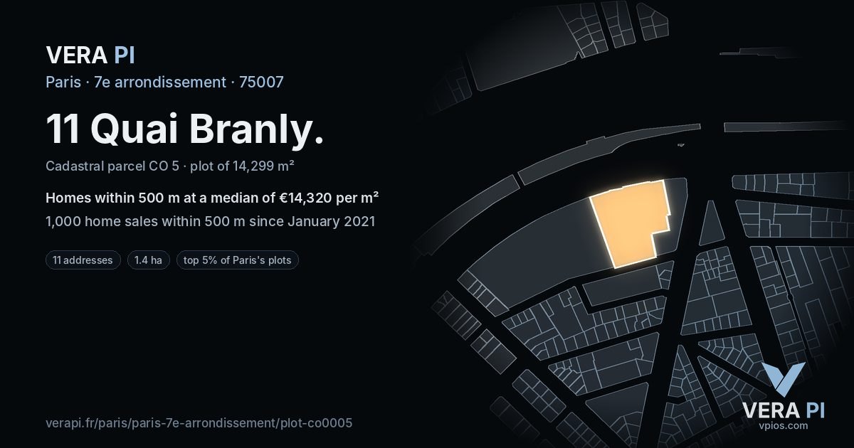 11 Quai Branly, 7e arrondissement at night – the plot lit, the parcels around coloured by the prices near them